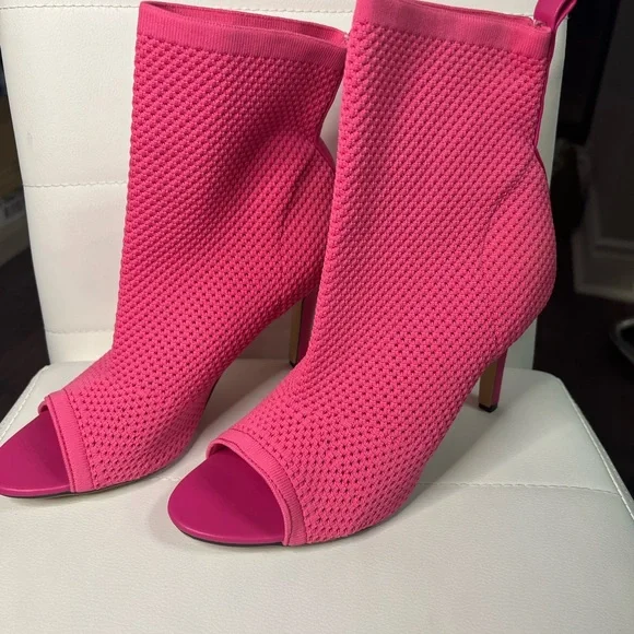 Pink Open Toe Heels 💕 - Picture 3 of 4